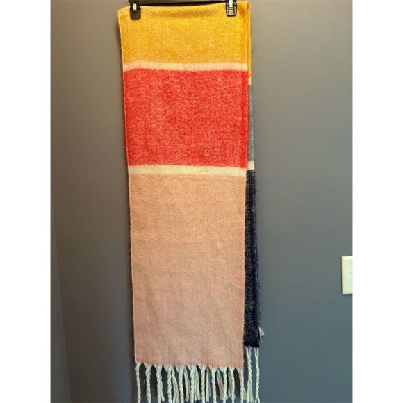 Old Navy Women's Multicolor Striped Fringe Scarf Winter Accessory - Picture 4 of 6